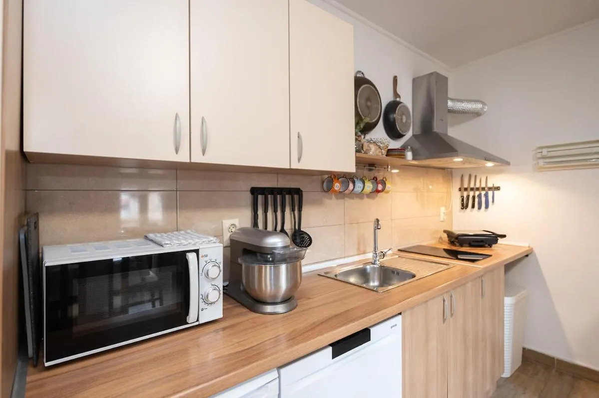 Apartman Kesten Lovran 0*,  Κροατία